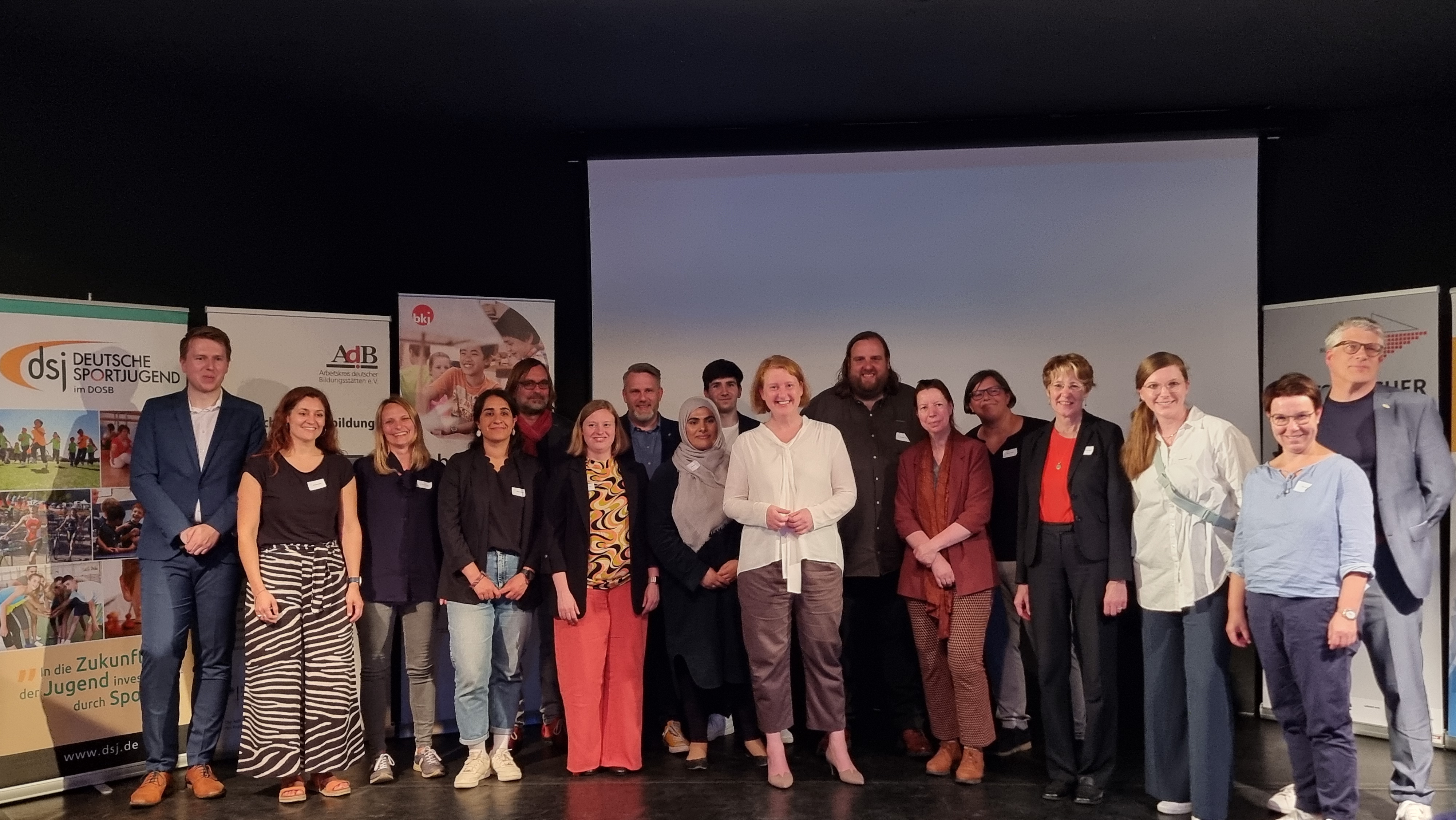 Parlamentarischer Abend der initiativeKJP - Gruppenfoto